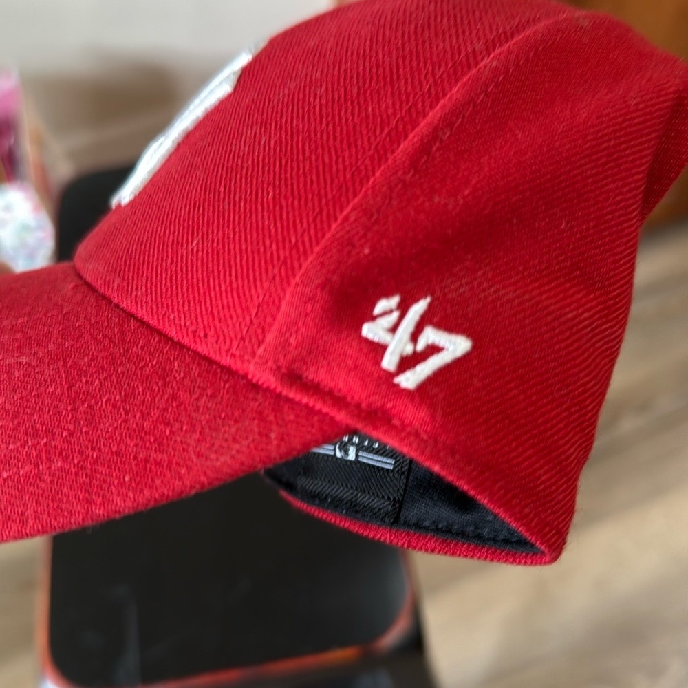 Red Yankees Baseball Cap - Picture 3 of 4